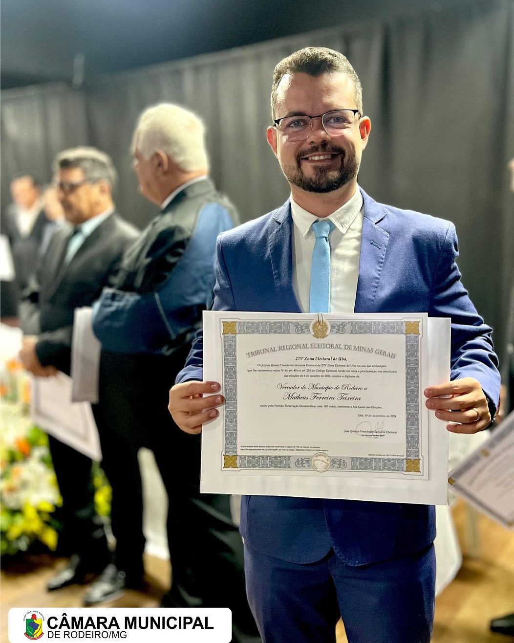 No dia 19 de dezembro, no auditório do Colégio Sagrado Coração de Maria, ocorreu a diplomação dos vereadores eleitos no município de Rodeiro. Os diplomas foram entregues pelo juiz presidente da Junta Eleitoral d (8).jpg