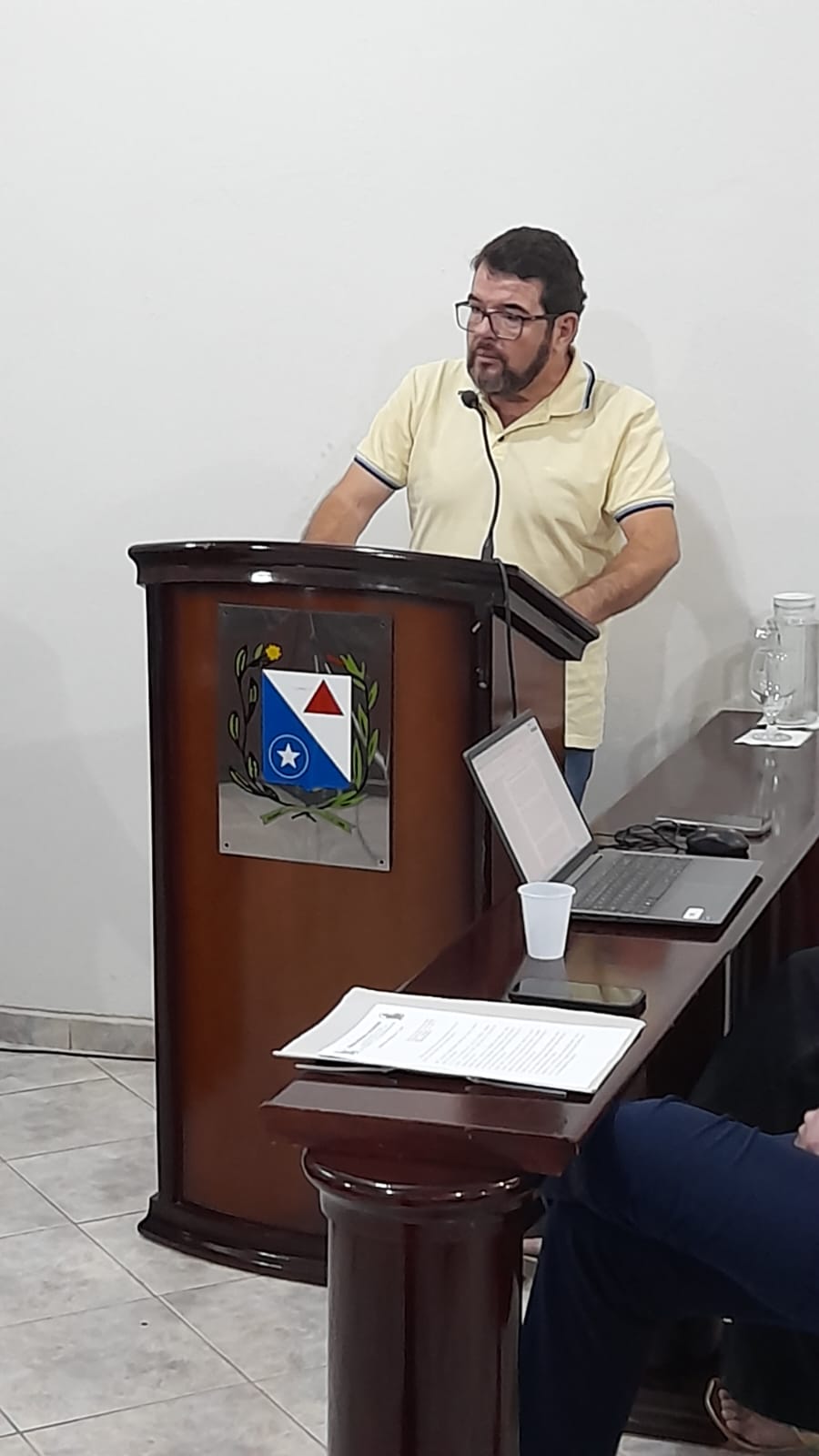 Moção de Aplausos ao Padre Ênio Marcos de Oliveira