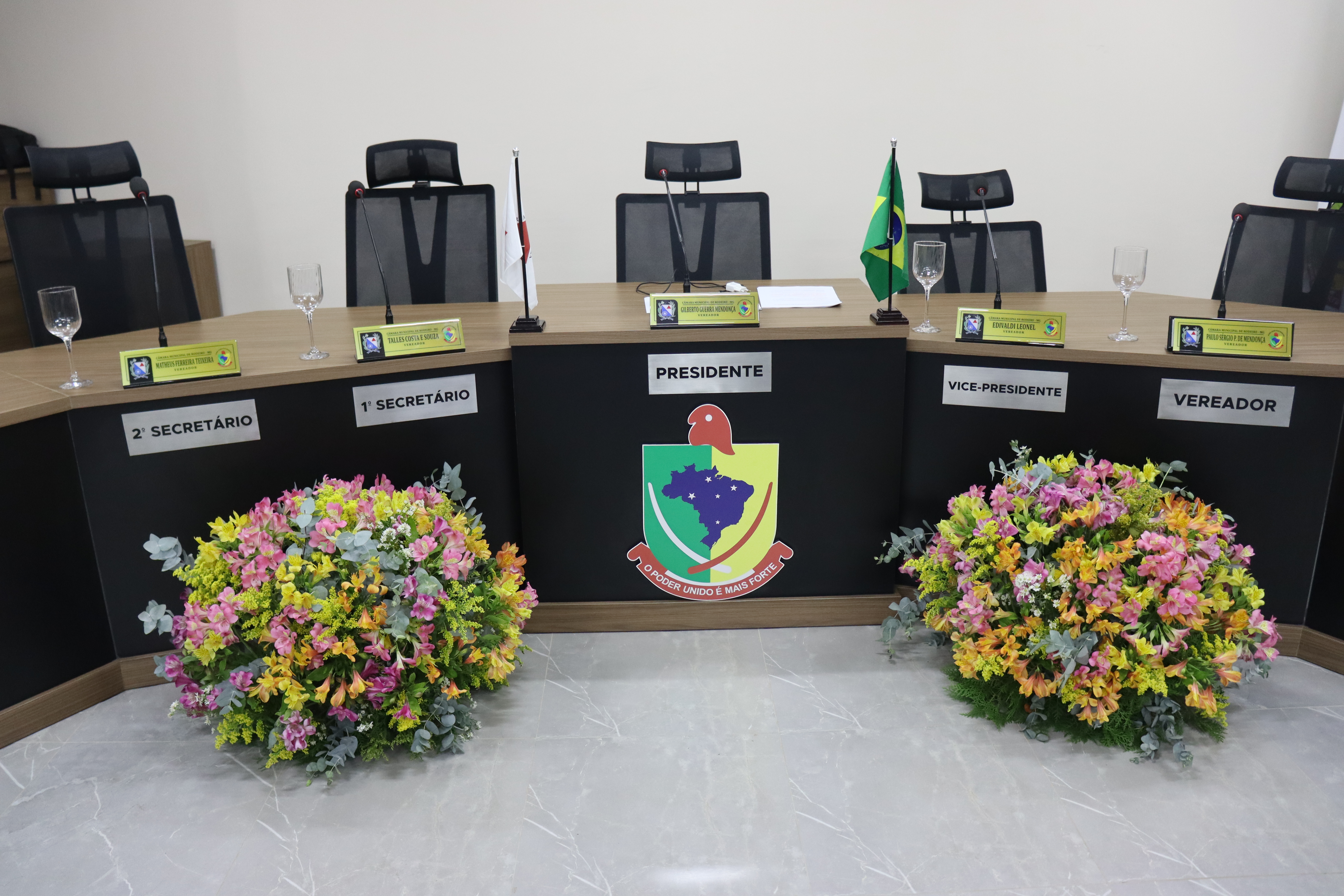 SESSÃO SOLENE DA CÂMARA MUNICIPAL DE ROEIRO 2025